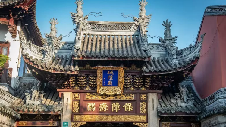 5-day 4-night · Private Tour · Shanghai + Shanghai Disney Resort + The Bund + Oriental Pearl Radio & Television Tower