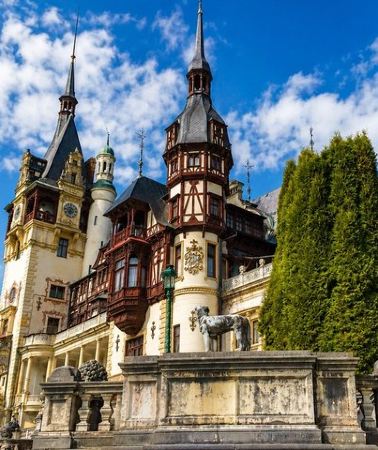 4D3N • 4-Day Private Tour: Bucharest to Budapest via Transylvania