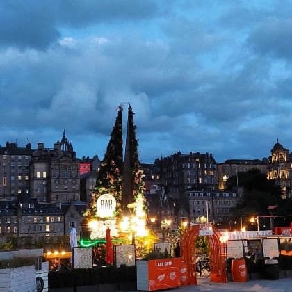 英国11日私家团