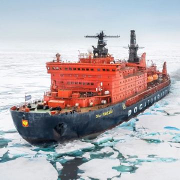 芬兰赫尔辛基+圣诞老人村+Polar Explorer Icebreaker10日8晚跟团游