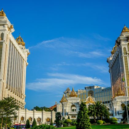 深圳+香港+澳门4日3晚跟团游