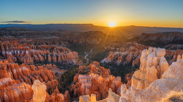 8-Day Small Group Tour from Los Angeles (Max 13)·Zion, Bryce, Antelope Canyon & Grand Canyon with Las Vegas
