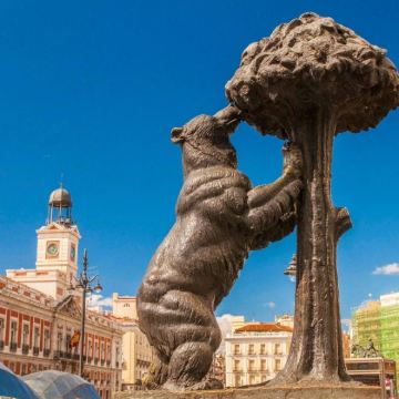 西班牙马德里+塞哥维亚+萨拉曼卡+塞维利亚+格拉纳达+巴塞罗那+葡萄牙波尔图+辛特拉+里斯本16日15晚拼小团