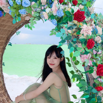 西宁+青海湖景区+茶卡盐湖+敦煌+张掖七彩丹霞旅游景区8日7晚自由行