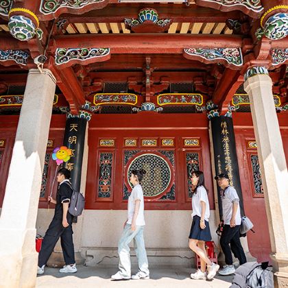 泉州+晋江梧林传统村落+洛伽寺+泉州西街+蟳埔村+崇武古城风景区3日2晚拼小团