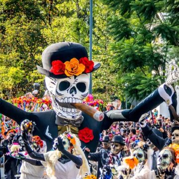 墨西哥墨西哥城+特奥蒂瓦坎+瓜纳华托+哈瓦那+西恩富戈斯+特立尼达+巴拉德罗+坎昆+奇琴伊察16日13晚跟团游