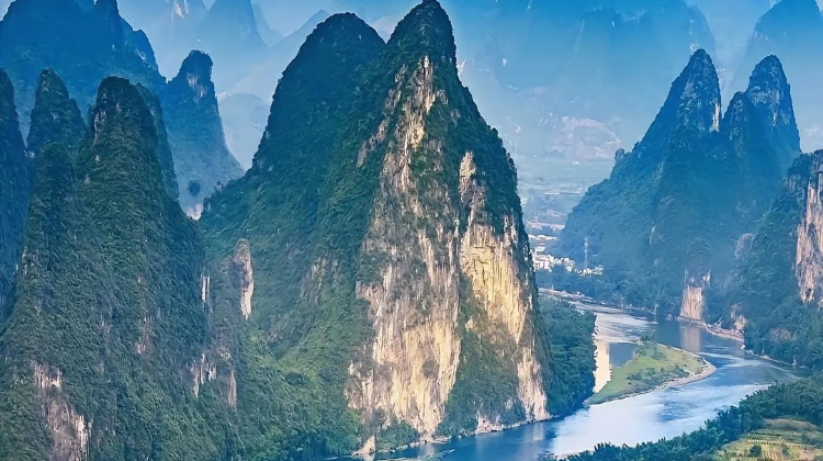 6D5N · Group Tours · China + Guilin + Yangshuo + Longji Rice Terraces + Guilin Li River Scenic Area + Guilin Ancient East Scenic Area