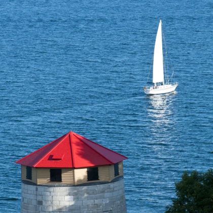 加拿大多伦多+蒙特利尔+魁北克城+渥太华+金斯顿11日10晚私家团