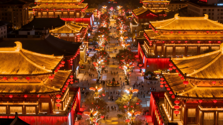 8-Day Group Tours: Xi'an, Yan'an, Mount Hua, Terracotta Army, Mountain Hua | Free Transfer·  