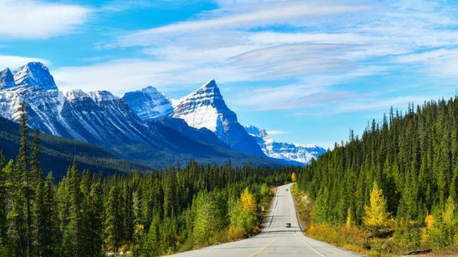 <6天>【加拿大國鐵火車之旅】溫進卡出 ·入住兩大國家公園小鎮+賈斯珀自由行+弓河瀑布+班夫國家公園+可選硫磺山纜車/瑪琳峽谷冰川徒步/班夫溫泉等特色體驗（含溫哥華接機）