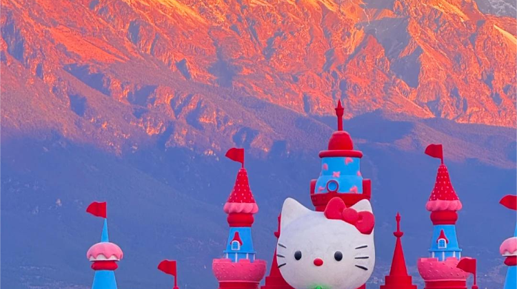 7-Day Yunnan Private Tour from Kunming· Dali, Lijiang, Shangri-La, Dianchi Lake, Tiger Leaping Gorge, Yulong Snow Mountain | Stone Forest Scenic Area
