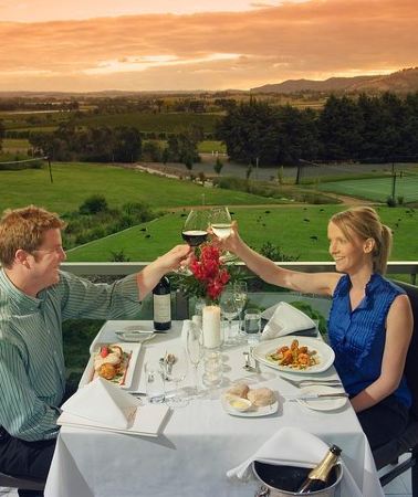 2D1N • 2-Day Yarra Valley Wine Tour with Luxury Vineyard Resort Stay