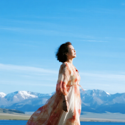 新疆乌鲁木齐+伊犁+赛里木湖+那拉提旅游风景区7日6晚跟团游