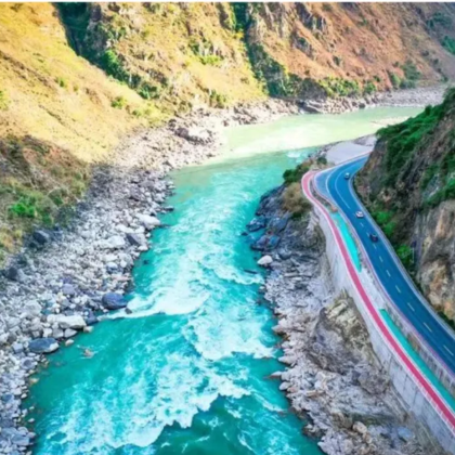 云南保山+丙中洛+怒江大峡谷6日5晚跟团游