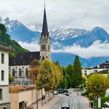 法国+意大利+瑞士+德国+荷兰+比利时+摩纳哥28日25晚跟团游