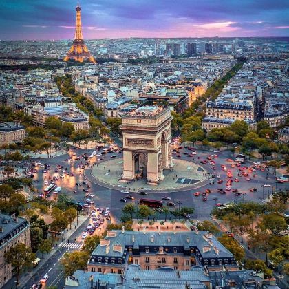 法国巴黎9日8晚私家团