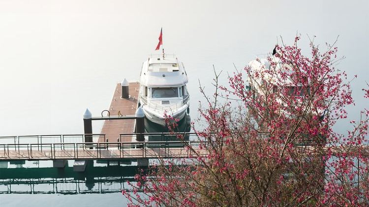 3-Day Exclusive 3-Day Sun Moon Lake & Alishan Private Tour