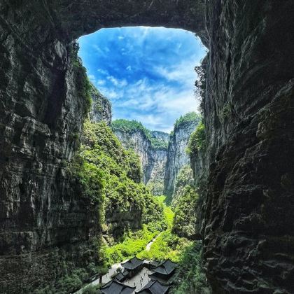 重庆+成都+武隆区+峨眉山+乐山大佛7日6晚跟团游