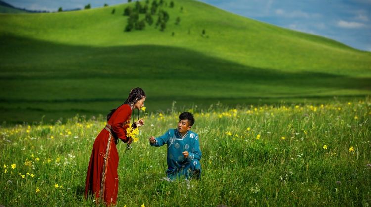 5-Day Northern China Private Tour from Beijing·Chengde Mountain Resort, Simatai Great Wall, Saihanba | Grassland Mongolia Nadam Festival | Ewenki Reindeer Tribe Experience