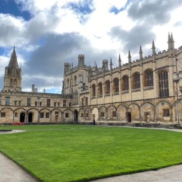 英国9日7晚私家团