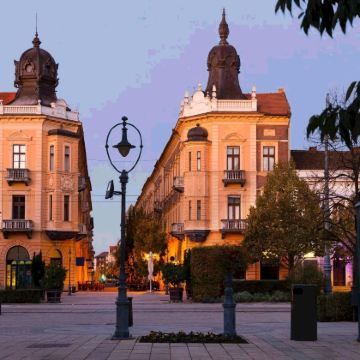 埃格尔+埃格尔披头士博物馆+埃格尔美人谷+霍尔托巴吉国家公园3日2晚私家团