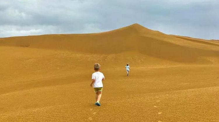 4D3N · Private Tours · Huhhot 4D3N Inner Mongolia Grassland and desert nature tours