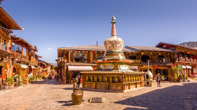 9-Day Dali Erhai + Lijiang + Yulong Snow Mount + Shangri-la. Tailor-Made Itinerary. 8 pax EN group and exclusive for International Visitors