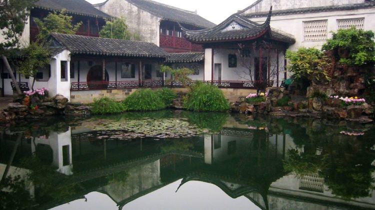 6D5N · Private Tours · Jiangnan classic itinerary: Shanghai + Suzhou + Wuzhen + Hangzhou·Oriental Pearl Tower, Humble Administrator's Garden, Wuzhen's West Gate, West Lake & Lingyin Temple.
