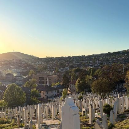 塞尔维亚贝尔格莱德+木头村+兹拉蒂博尔+萨拉热窝3日2晚私家团