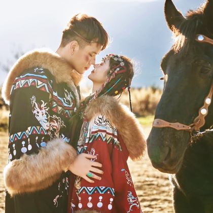 云南丽江+香格里拉+大理市+玉龙雪山5日4晚拼小团