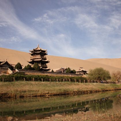 张掖+嘉峪关+敦煌3日2晚跟团游