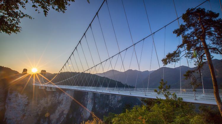 5D4N · Group Tours · Changsha + Zhangjiajie + Fenghuang County + Zhangjiajie Grand Canyon (Glass Bridge) + Furong Town + Fenghuang Ancient Town + Tianmen Mountain National Forest Park