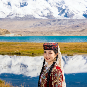 新疆南疆+帕米尔高原+盘龙古道+喀什古城2日1晚拼小团