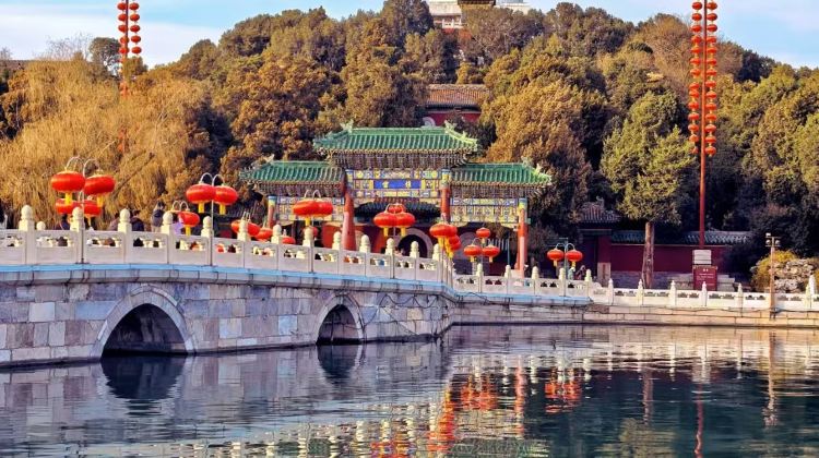 5-Day Beijing Highlights Private Tour· Tiananmen Square, Badaling Great Wall, The Summer Palace and Yuanmingyuan Park