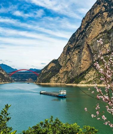 7D6N • Victoria Cruises — Wuhan + Yangtze River Three Gorges + Chongqing + The Three Gorges Dam Tourism Area
