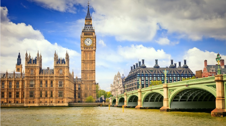 英国牛津郡牛津大学+温德米尔湖+爱丁堡+约克+剑桥剑桥大学+多佛尔白色悬崖11日9晚跟团游·【免费拼房|无购物纯玩团|资深中文导游】含1日伦敦自由行+大英博物馆+爱丁堡城堡+约克古城+剑桥大学+油画小镇坎特伯雷+白崖