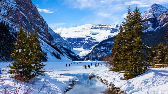 4-Day Scenic Western Canada Tour from Vancouver ·Johnston Canyon, Okanagan Lake | Yoho & Banff National Park