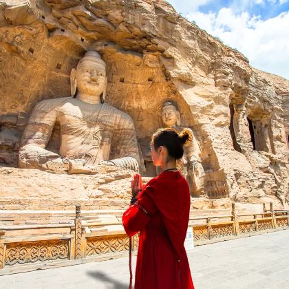 山西太原+五台山+大同+平遥县+壶口瀑布6日跟团游