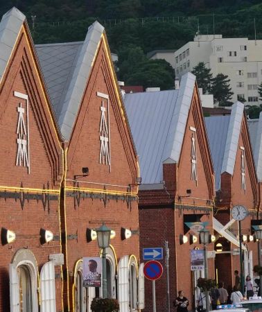 7D6N • Hokkaido Classic Panoramic Tour : Hakodate + Toya + Noboribetsu + Sapporo + Otaru + Half-Day Skiing