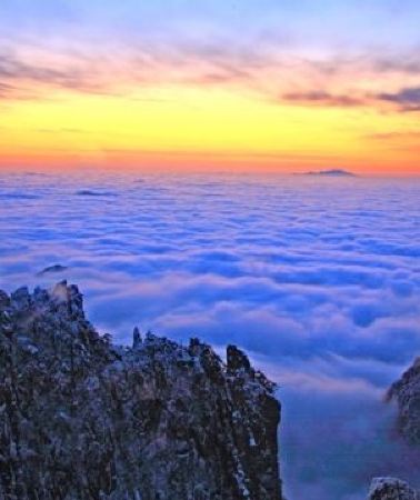 5日4晚 • 黃山市5天團 · 🎄雲巔聖誕・慢遊黃山(住山頂)五星奢享純玩高鐵團🎄《黃山山巔永安專場平安夜聖誕晚宴｜冬韻徽州魚燈巡遊》