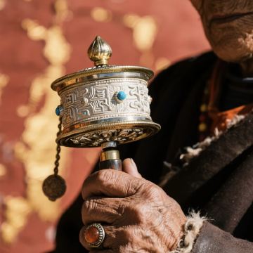 兰州+甘南+扎尕那+莲宝叶则景区+郎木寺镇+若尔盖花湖生态旅游区8日7晚拼小团