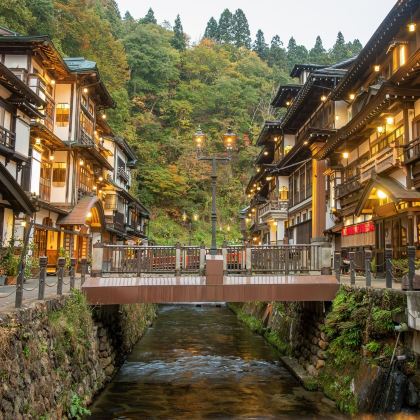 日本山形县山形市立石寺+最上川+银山温泉+宫城藏王狐狸村+御釜+藏王索道2日1晚跟团游