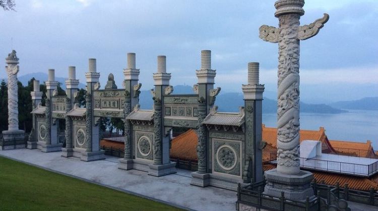 3-Day Private 3-Day Tour from Taipei: Sun Moon Lake, Alishan, Lukang