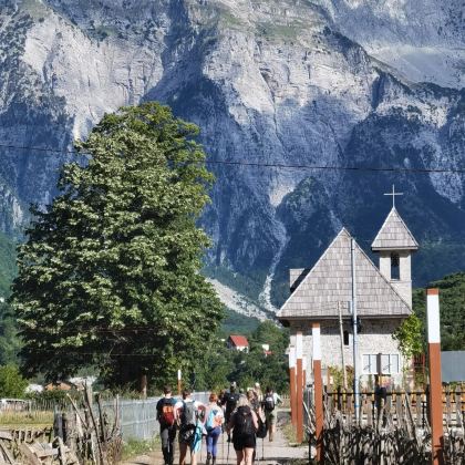 塞尔维亚+波黑+黑山+阿尔巴尼亚8日7晚拼小团