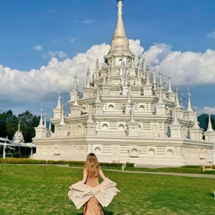 腾冲+瑞丽+和顺古镇+芒市5日4晚私家团