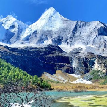 丽江+香格里拉+稻城亚丁+泸沽湖6日5晚私家团