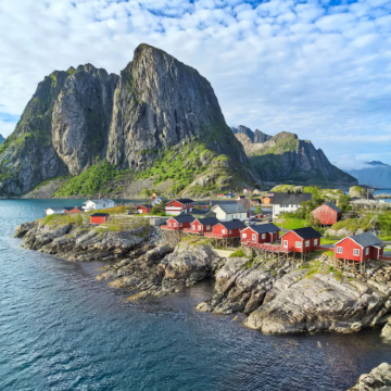 挪威卑尔根+松恩峡湾+特罗姆瑟+罗弗敦群岛10日8晚拼小团