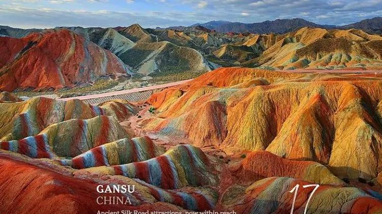 2D1N · Private Tours · 2-Day Zhangye Private Tour: Binggou Danxia, Zhangye Danxia Geo Park, Mati Temple Grottoes