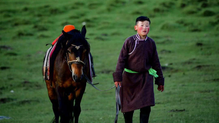 古北水镇+承德+坝上+乌兰布统5日4晚私家团·【漫游古北·游牧乌托邦】游长城脚下星空小镇&登原始司马台<越野穿越草原无人区&童话驯鹿部落+那达慕民俗·牧民人家·射箭·蒙古马术·草原骑马>五钻私享&大咖深度讲解·避暑山庄