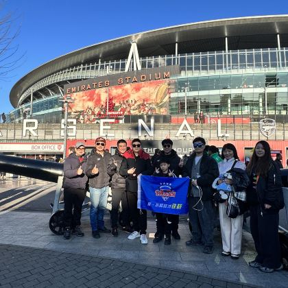 英国牛津大学+牛津基督教堂学院+酋长球场+大英博物馆+伦敦眼+威斯敏斯特教堂+白金汉宫+温莎城堡4日3晚跟团游